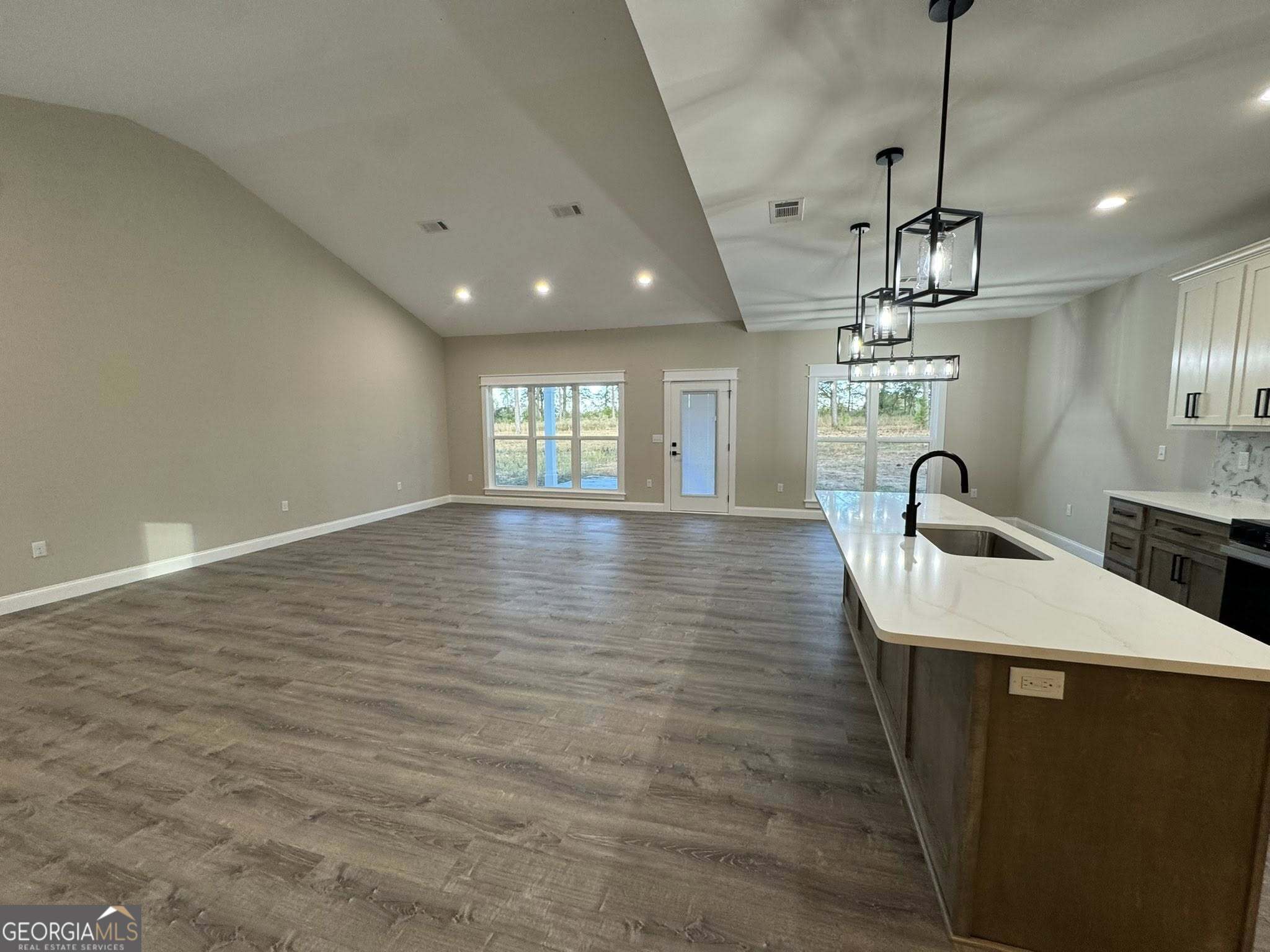 1030 Grey Wolf Trail Dublin, GA 31021 - Photo 8 of 38