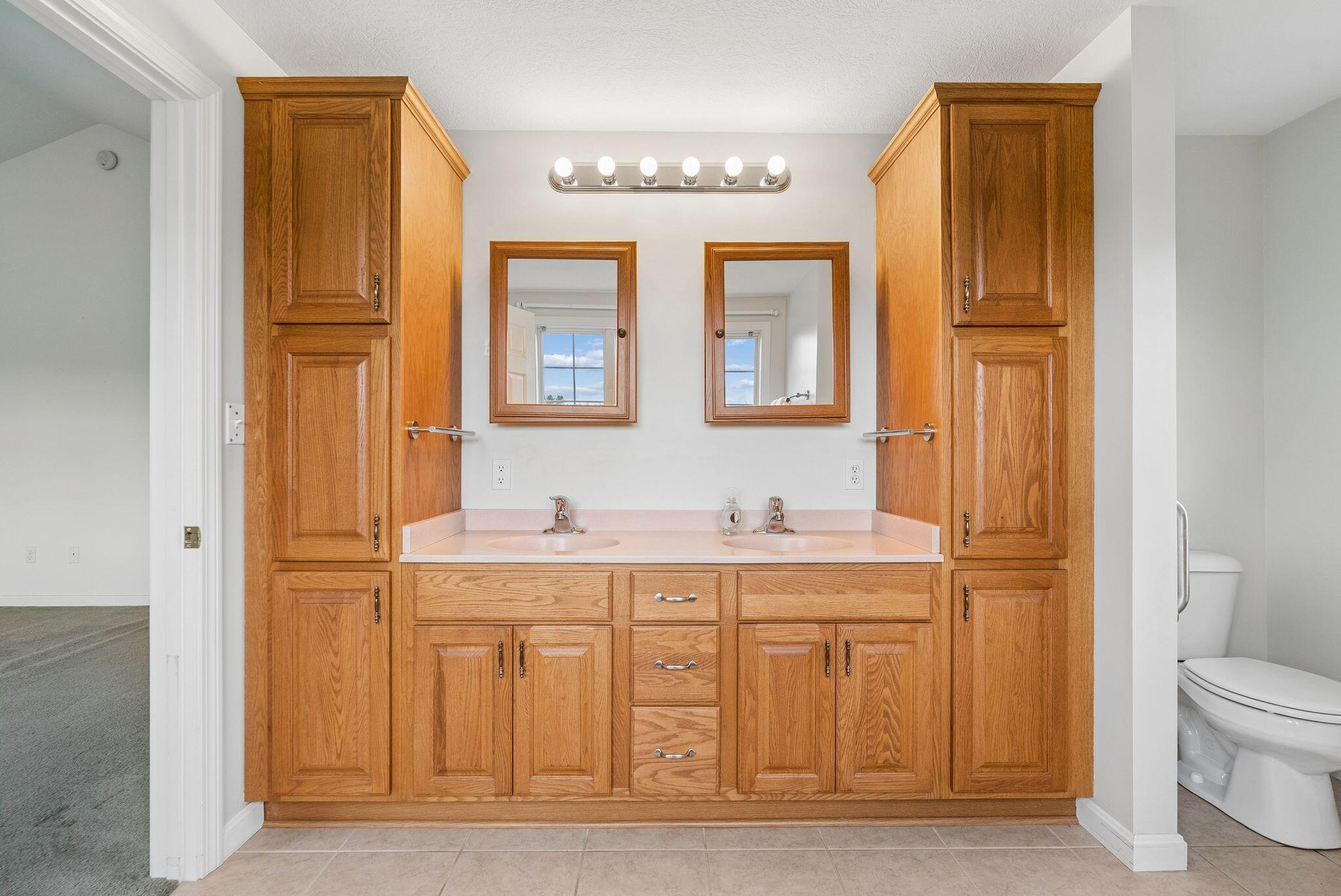 45 Gore Road Alfred, ME 04002 - Photo 16 of 38 Double Primary Vanity