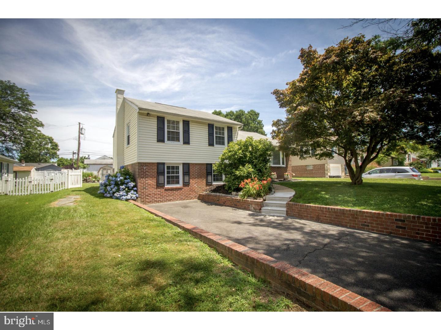 3811 Andrea Road Philadelphia, PA 19154 - Photo 1 of 24