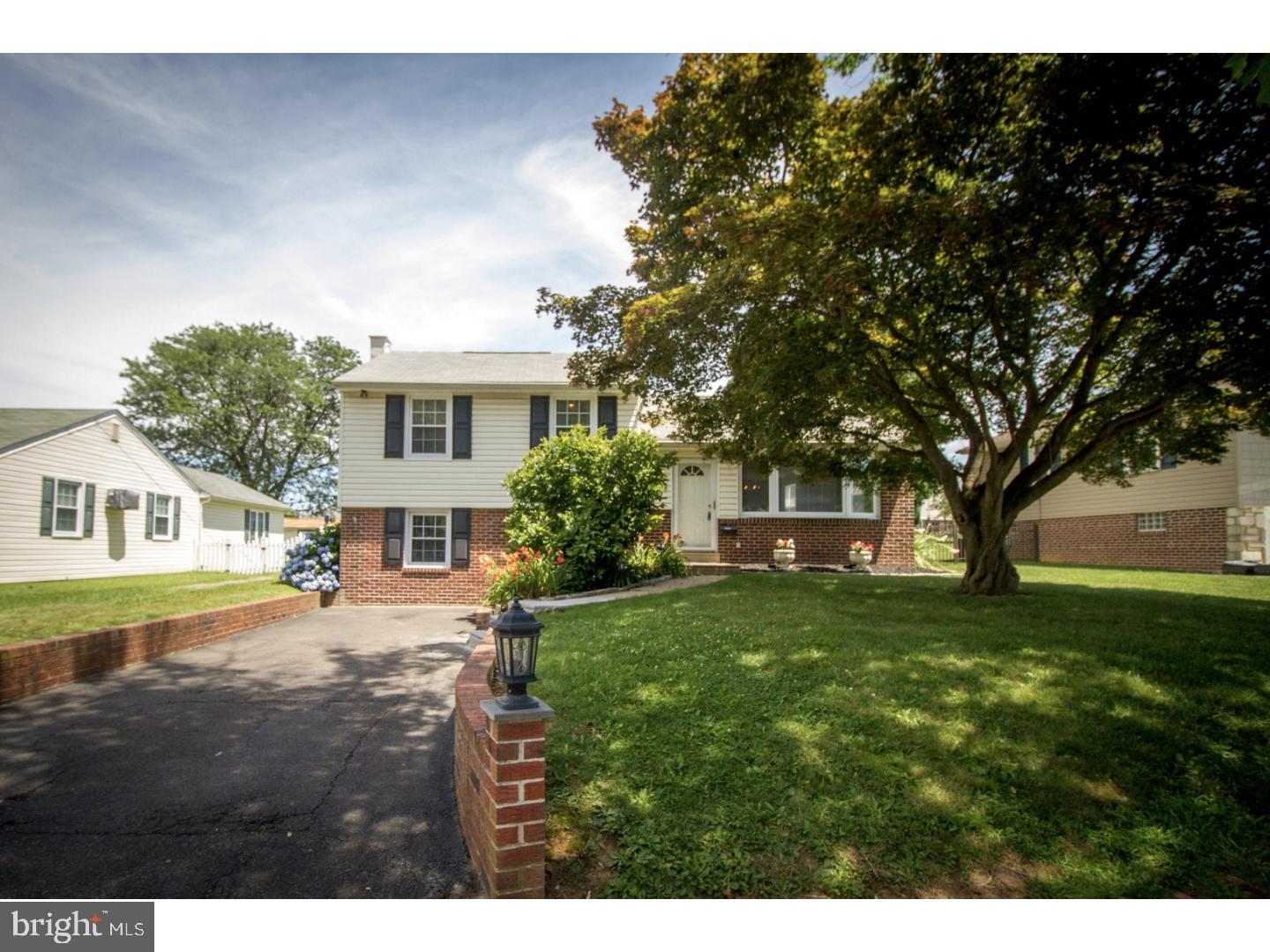 3811 Andrea Road Philadelphia, PA 19154 - Photo 2 of 24