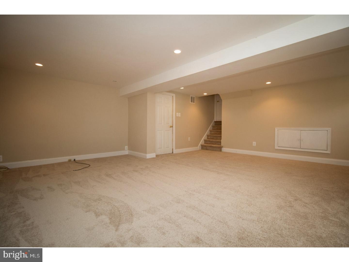 3811 Andrea Road Philadelphia, PA 19154 - Photo 18 of 24