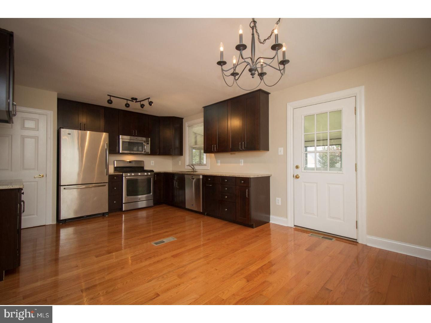 3811 Andrea Road Philadelphia, PA 19154 - Photo 10 of 24