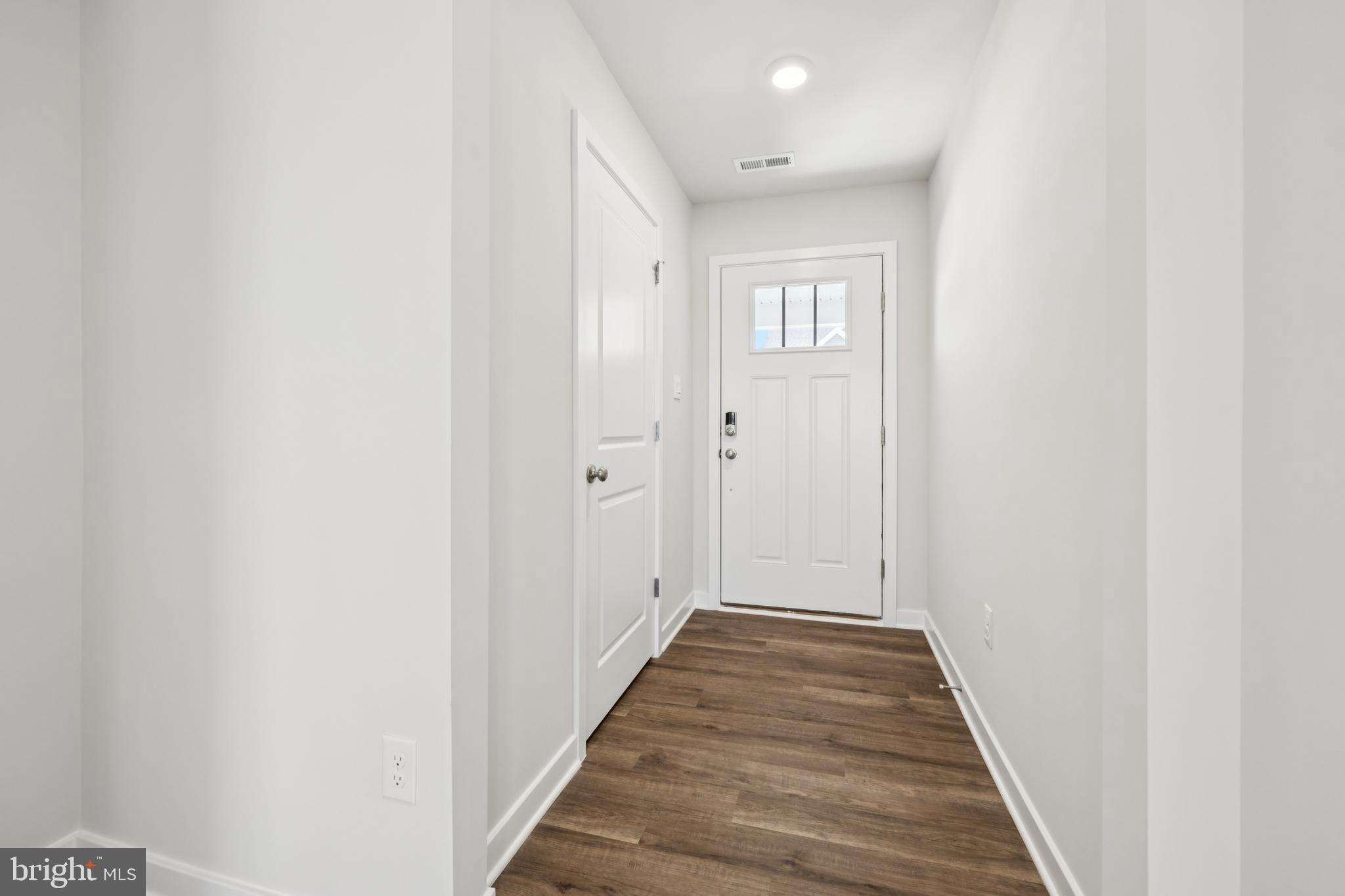 293 Long Branch Lane La Plata, MD 20646 - Photo 2 of 29