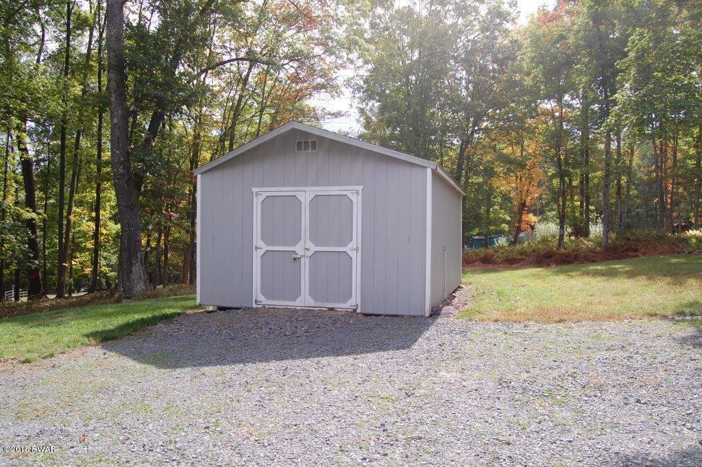 153 Deer Run Road Hawley, PA 18428 - Photo 8 of 44 Gallery Image 8