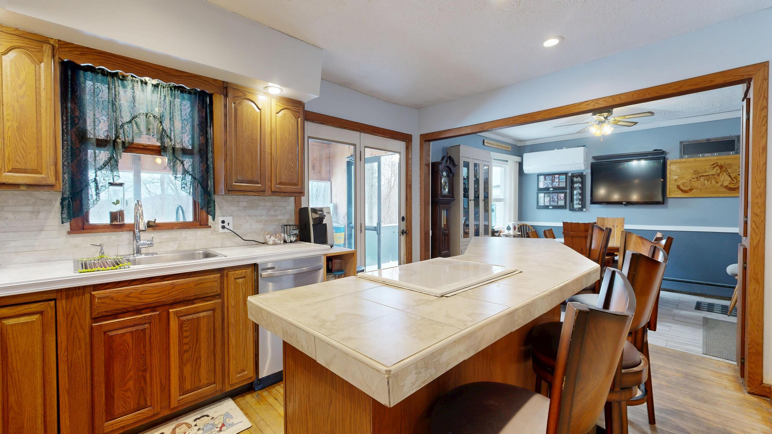 400 Grove Street Lewiston, ME 04240 - Photo 14 of 51 Kitchen