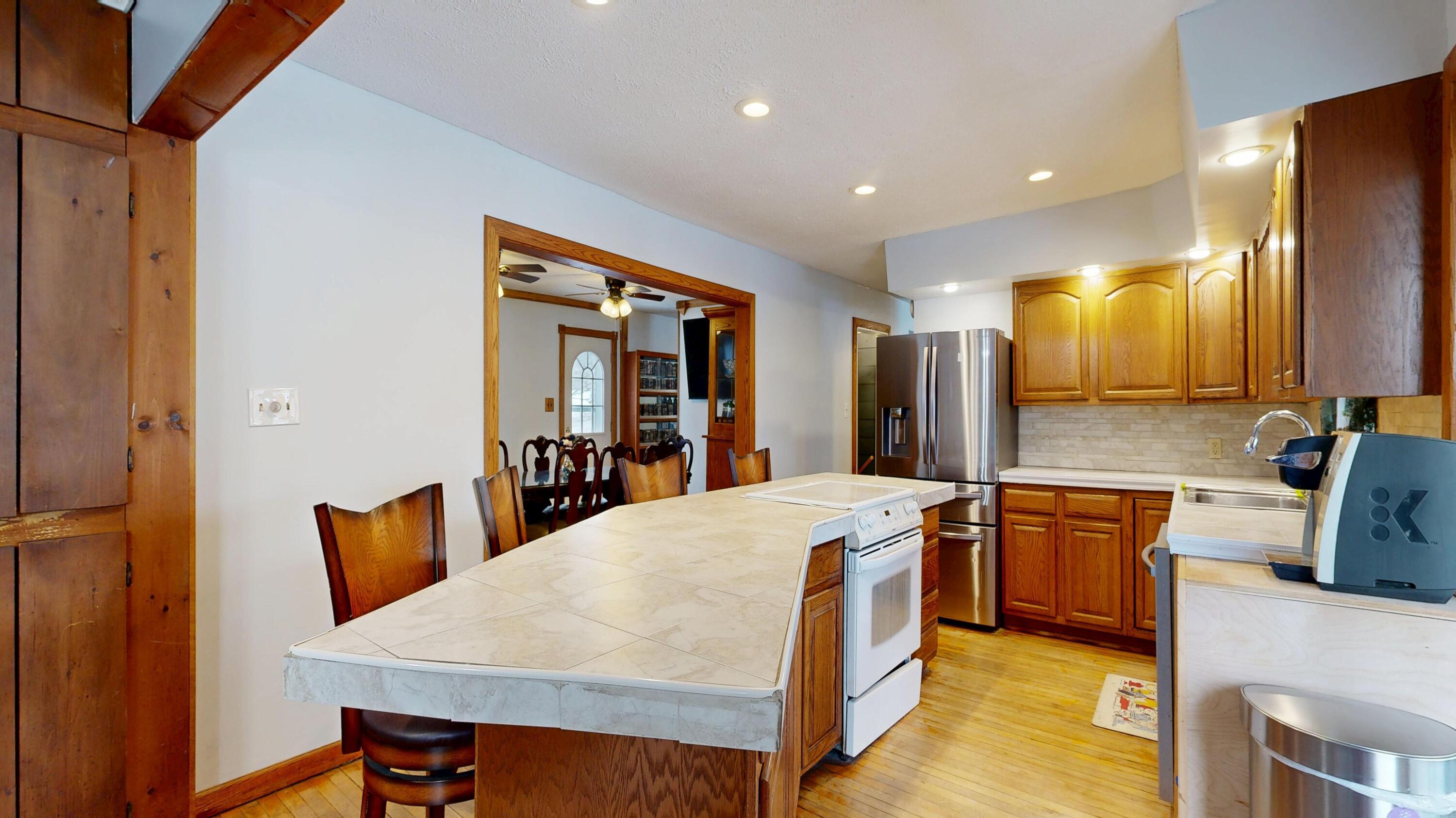 400 Grove Street Lewiston, ME 04240 - Photo 6 of 51 Kitchen