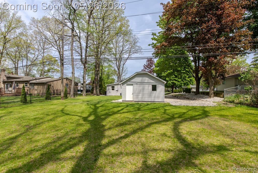 6281 Waldon Road Clarkston, MI 48346 - Photo 34 of 36 Gallery Image 34