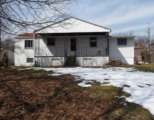 108 Caldwell Street McKees Rocks, PA 15136 - Photo 15 of 16 Exterior Back.