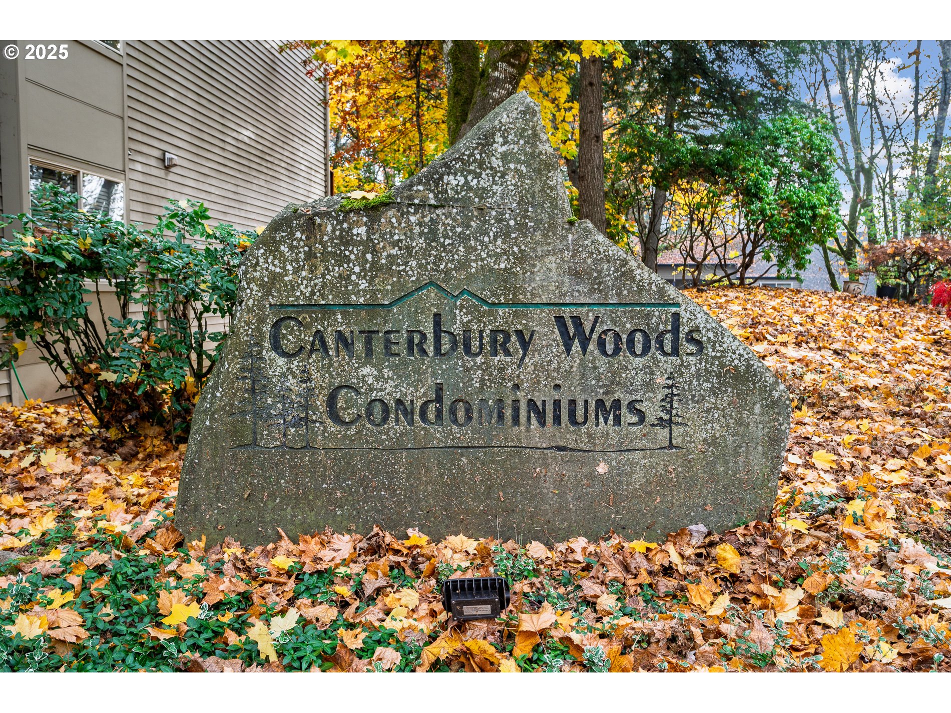 14828 Southwest 109th Avenue Portland, OR 97224 - Photo 4 of 40 a view of outdoor space with signage and flags