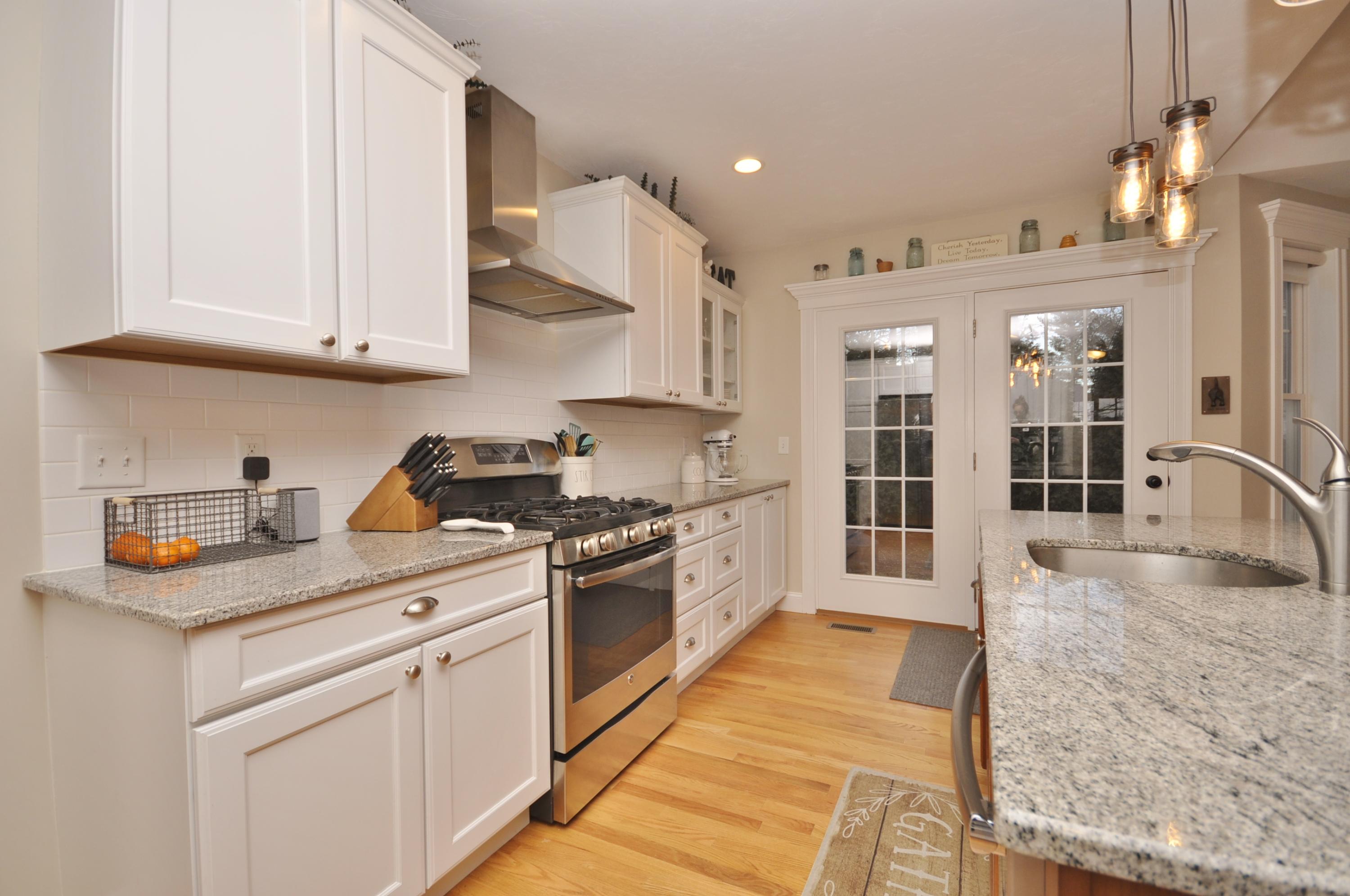 238 Old Barnstable Road Mashpee, MA 02649 - Photo 9 of 47 _DSC0264