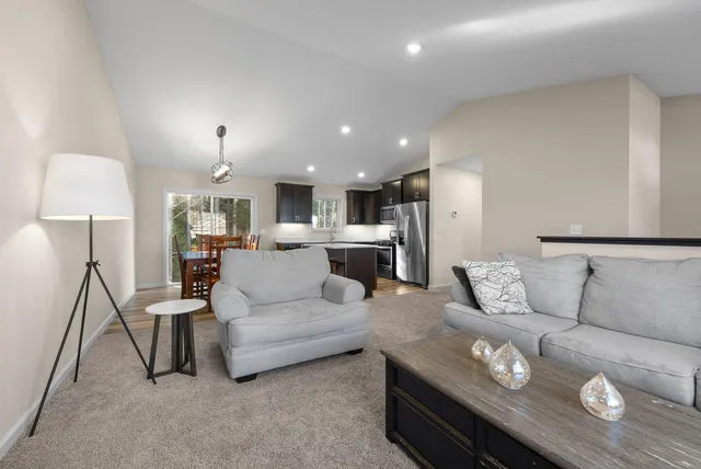 $384,500 | 13940 3rd Avenue South, Zimmerman, MN 55398