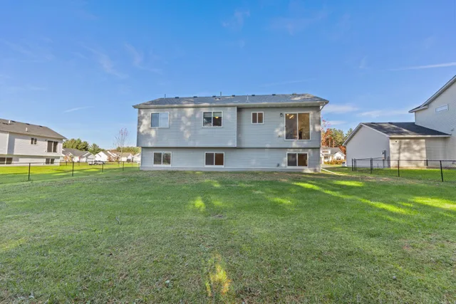 $384,500 | 13940 3rd Avenue South, Zimmerman, MN 55398