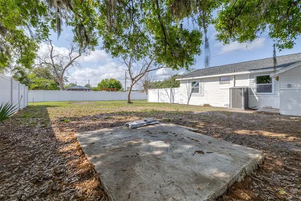 $249,900 | 217 Northwest 4th Avenue, Mulberry, FL 33860