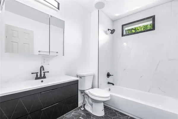 $249,900 | 217 Northwest 4th Avenue, Mulberry, FL 33860