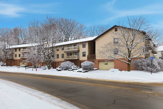 $195,000 | 57 Union Avenue, Unit 109, Laconia, NH 03246