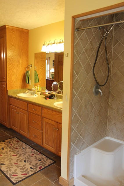 520 Meadow Ridge Drive Callaway, VA 24067 - Photo 17 of 51 Master Bath - Main Level