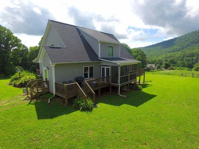520 Meadow Ridge Drive Callaway, VA 24067 - Photo 3 of 51 Rear of Home