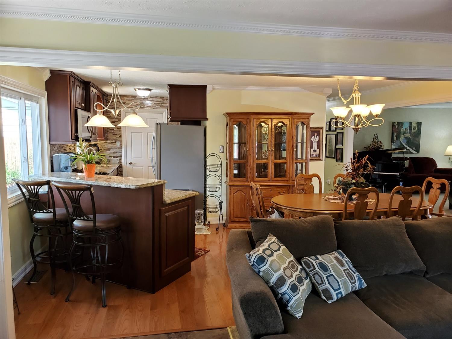 766 Imperial Road Valparaiso, IN 46385 - Photo 6 of 52 1500x1124