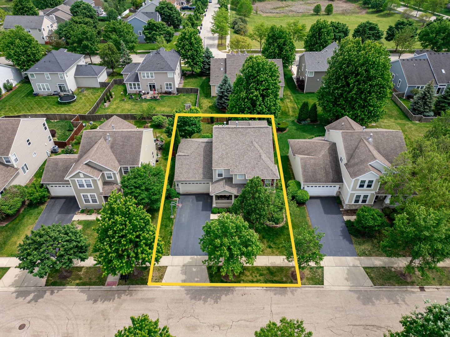 247 Pawtucket Avenue Elgin, IL 60124 - Photo 32 of 39