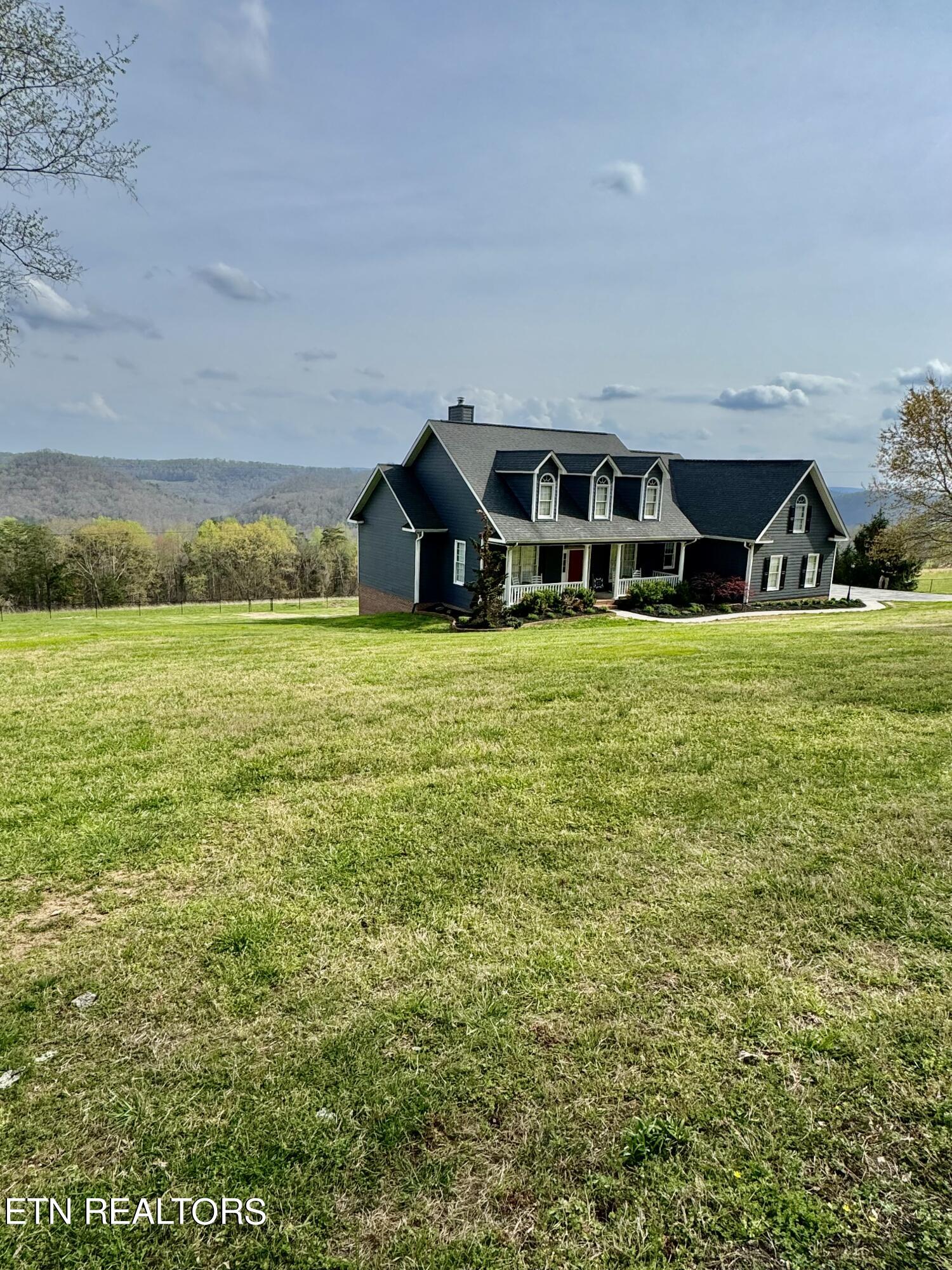 270 Big Ridge Park Road Maynardville, TN 37807 - Photo 4 of 37 IMG_2379