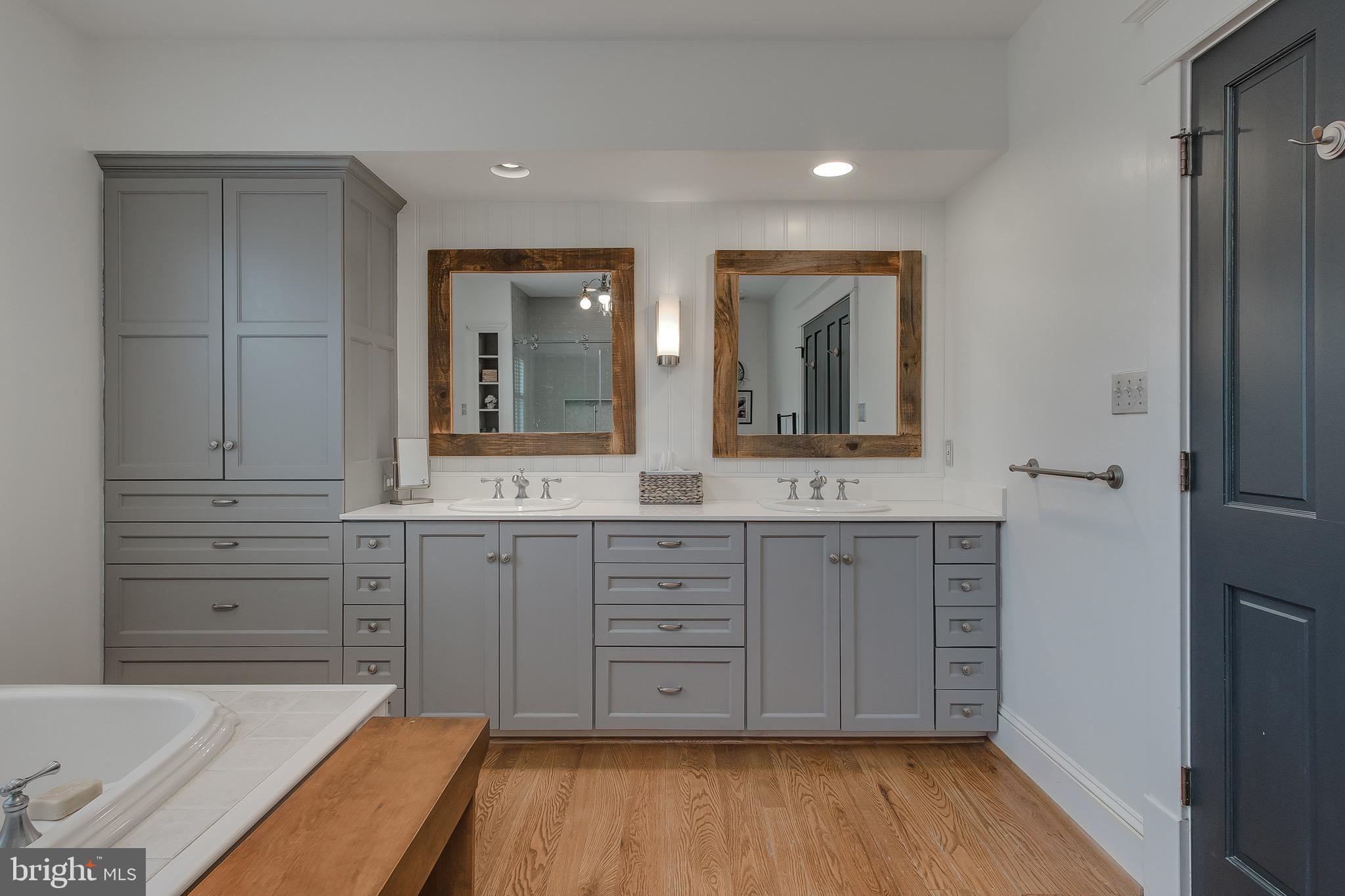 6835 Holter Road Middletown, MD 21769 - Photo 32 of 112 Primary Bathroom
