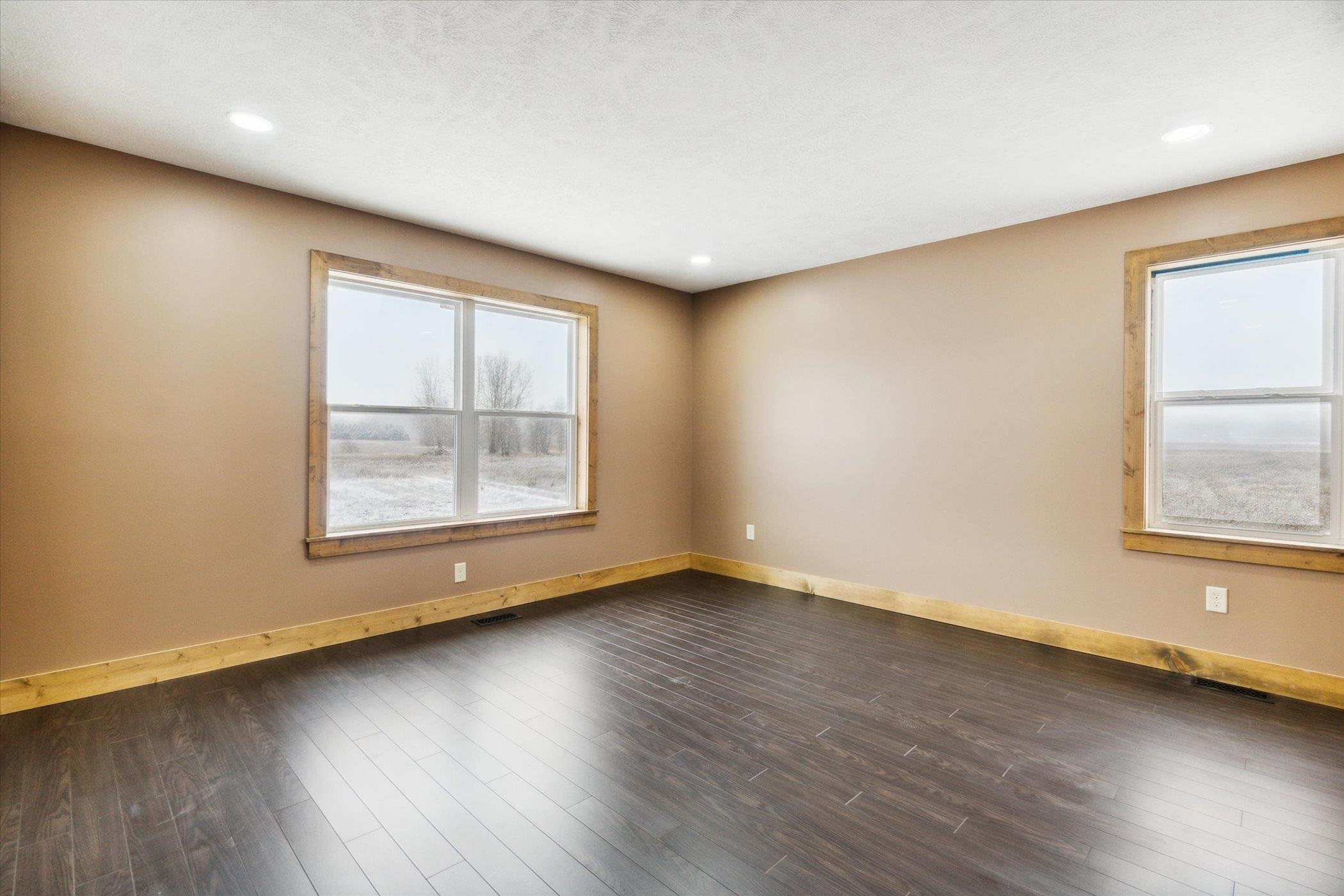 790 East Beard Road Perry, MI 48872 - Photo 23 of 54 50096280-22.JPG