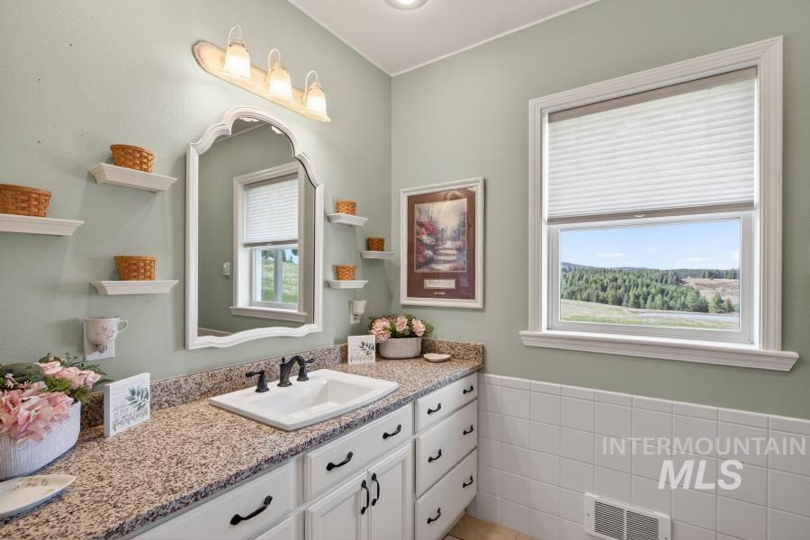 1086 East Rock Creek Road Potlatch, ID 83855 - Photo 26 of 47