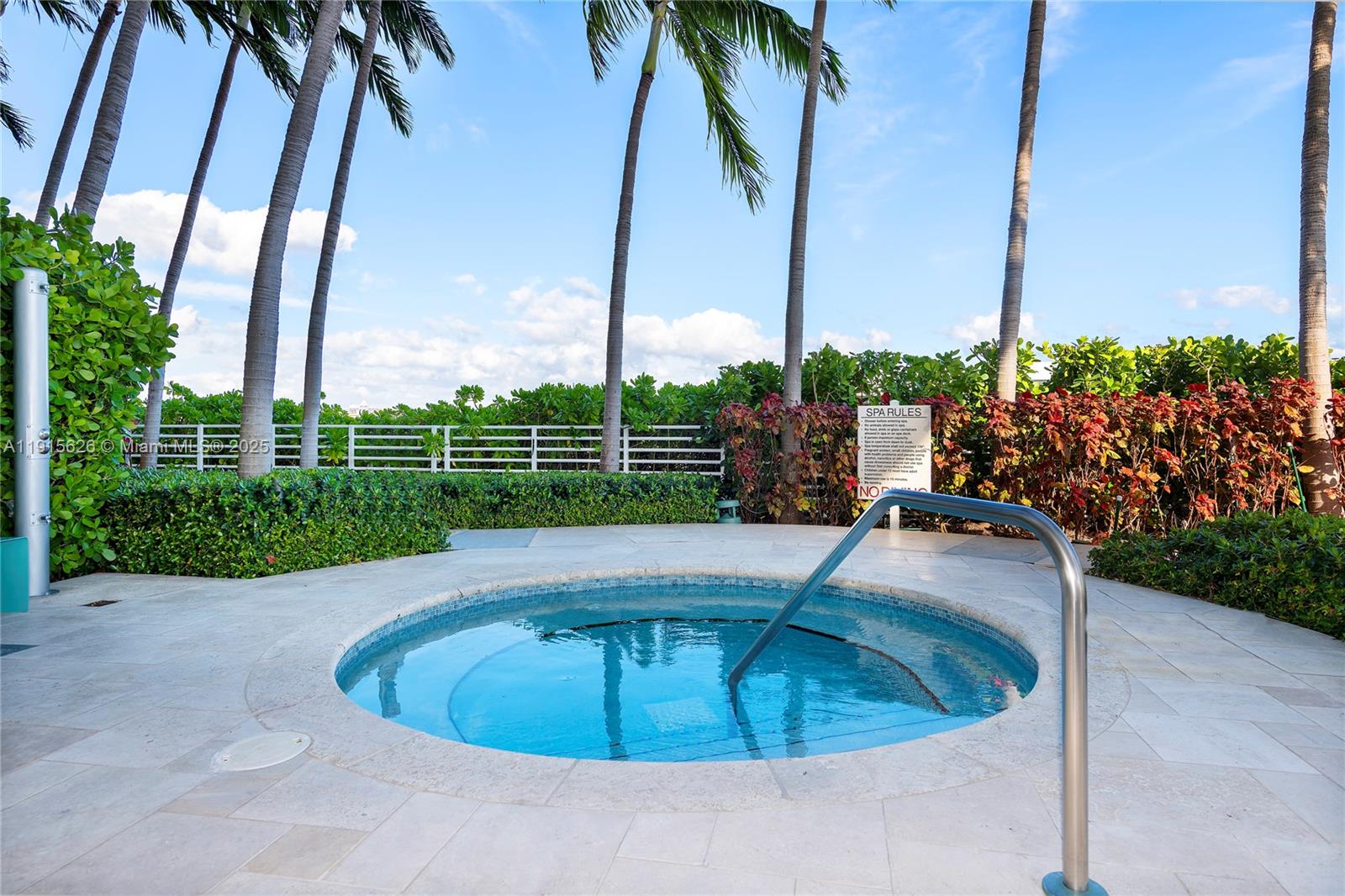 540 West Avenue, Unit 413 Miami Beach, FL 33139 - Photo 30 of 33 a view of outdoor space and swimming pool