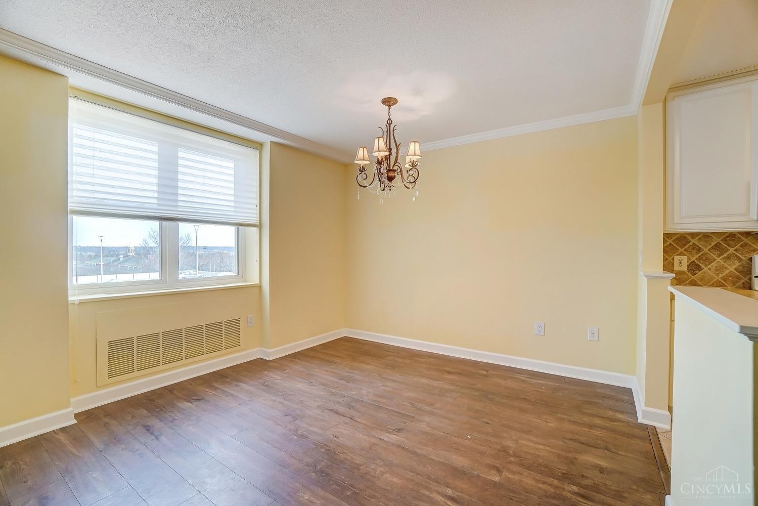 2444 Madison Road, Unit 202B Cincinnati, OH 45208 - Photo 12 of 34