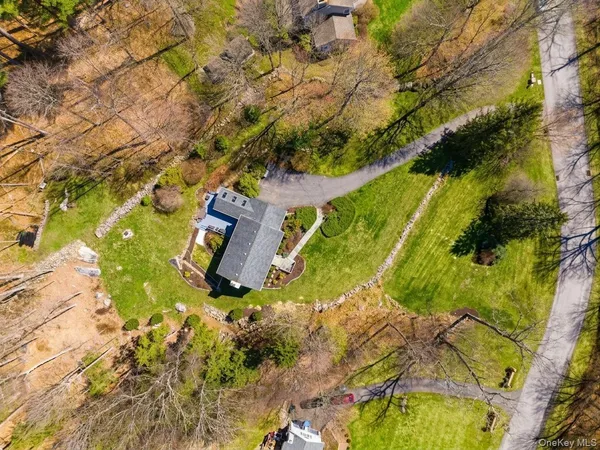 $699,000 | 5 Indian Hill Road, Brewster, NY 10509