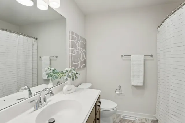 $424,900 | 3157 Drumlin Rdg Drive, Cottage Grove, WI 53527