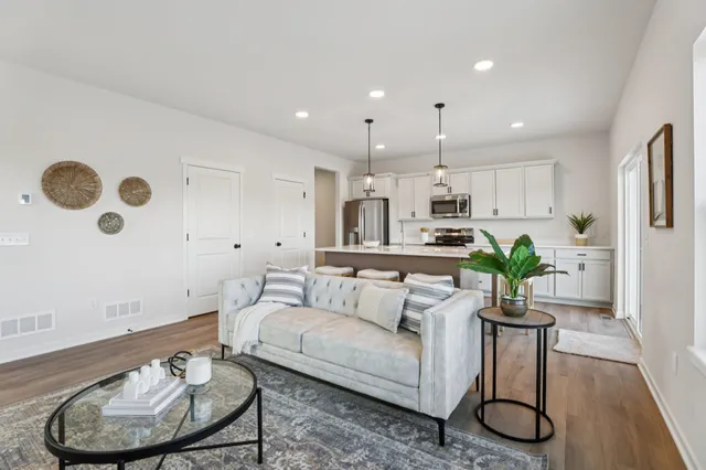 $424,900 | 3157 Drumlin Rdg Drive, Cottage Grove, WI 53527