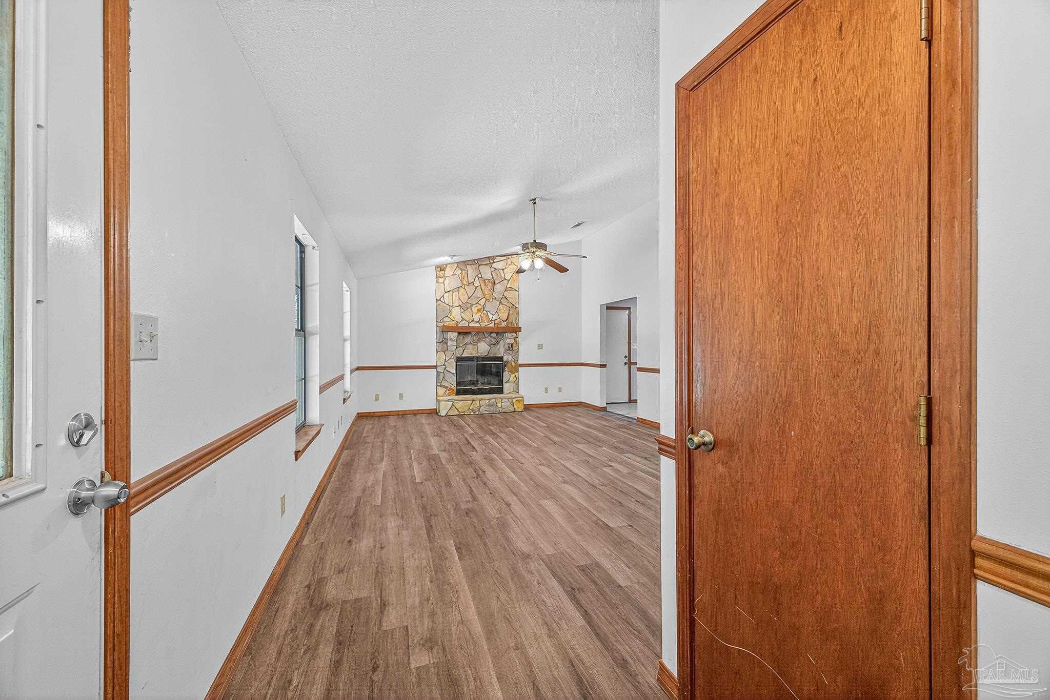 5453 Hamilton Lane Pace, FL 32571 - Photo 5 of 48