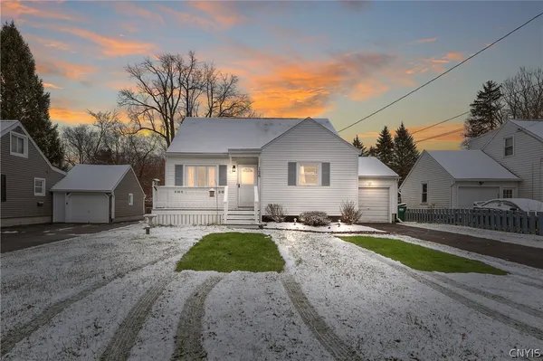 $189,900 | 126 Edden Lane, Clay, NY 13212