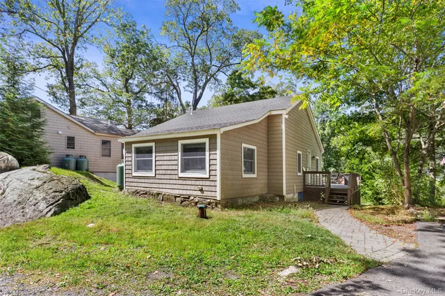 $400,000 | 9 Oakdale Road, Putnam Valley, NY 10579