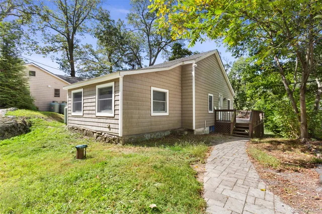 $400,000 | 9 Oakdale Road, Putnam Valley, NY 10579