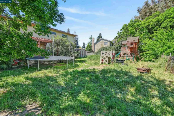 $589,000 | 730 Stratford Avenue, Dixon, CA 95620