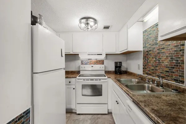 $187,900 | 101 Old Ferry Road, Unit 12B, Shalimar, FL 32579