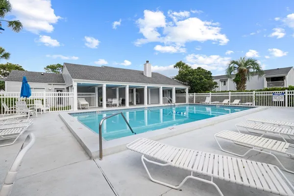 $187,900 | 101 Old Ferry Road, Unit 12B, Shalimar, FL 32579