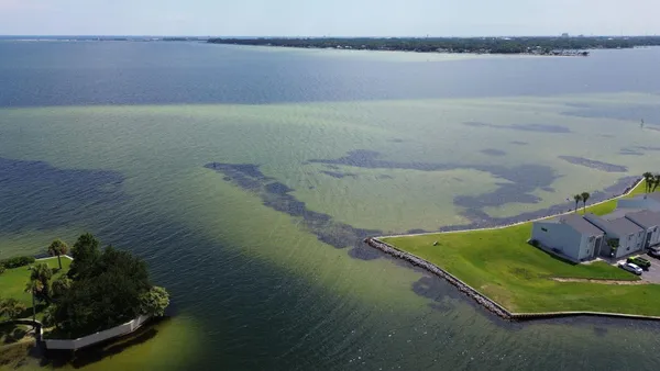 $187,900 | 101 Old Ferry Road, Unit 12B, Shalimar, FL 32579