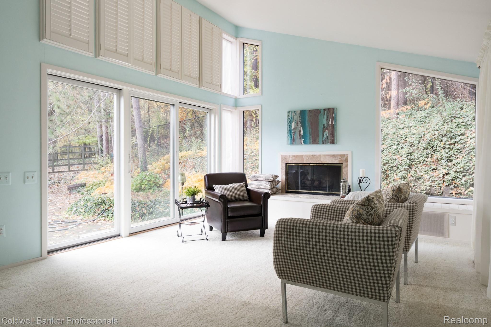 1277 Dutton Road Rochester, MI 48306 - Photo 8 of 37 1277-Dutton-Road-10.JPG