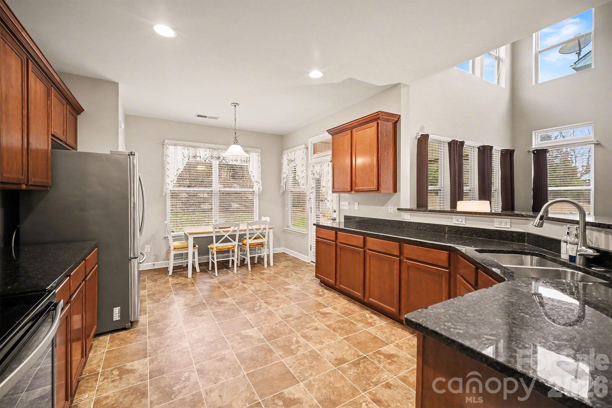 10985 Aspen Ridge Lane Concord, NC 28027 - Photo 9 of 28