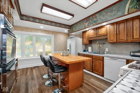 $675,000 | 1829 Cunningham Road, Speedway, IN 46224