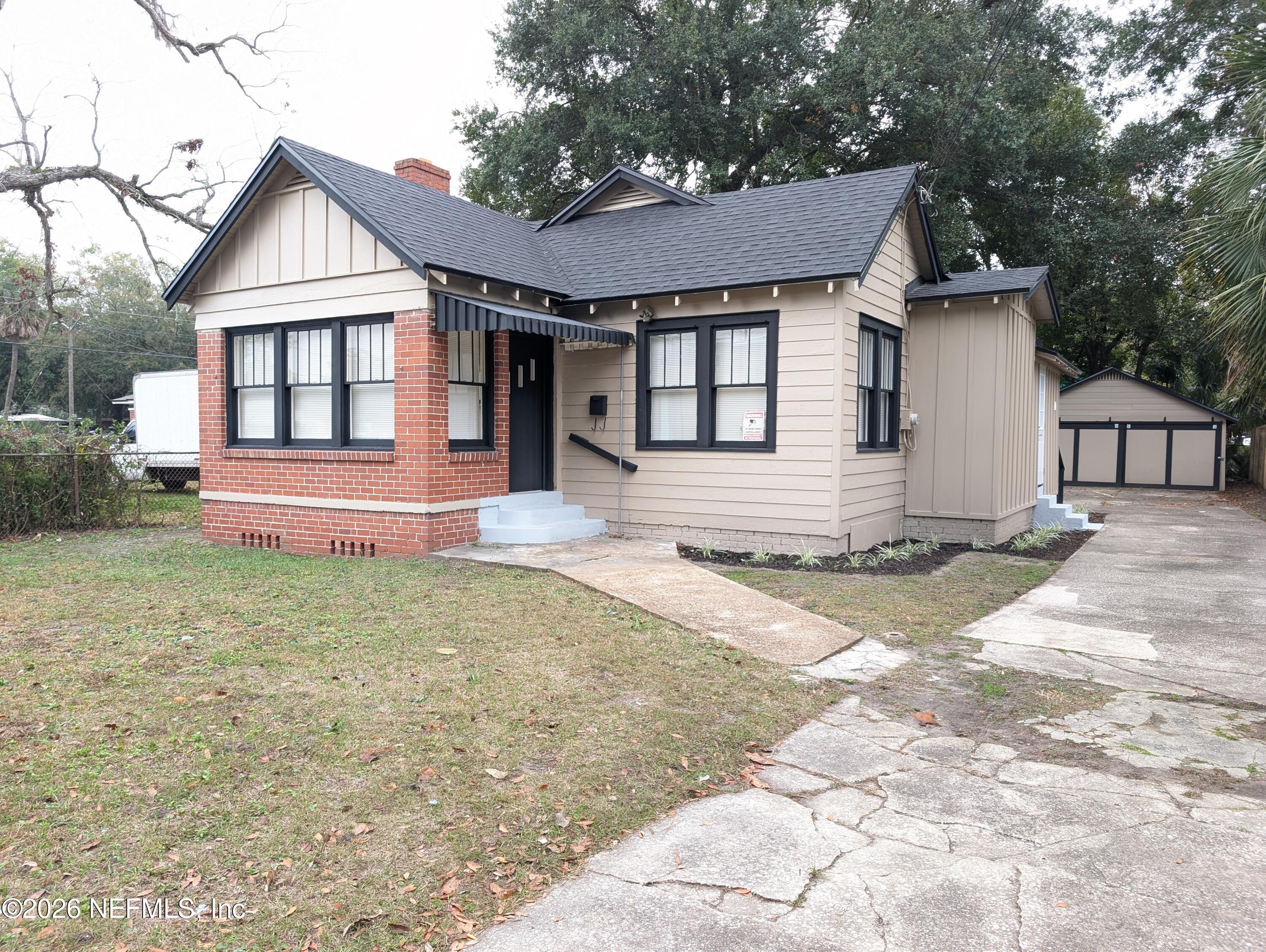 316 W 41ST ST