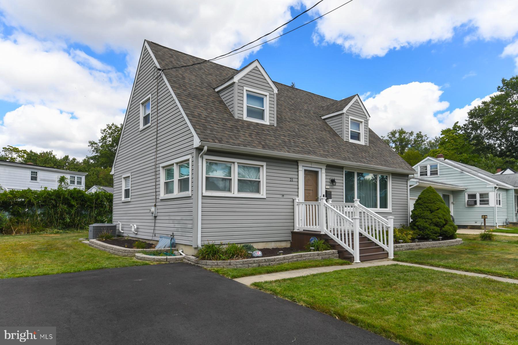 21 Hiawatha Road Somerdale, NJ 08083 - Photo 2 of 22 a front view of a house with a yard