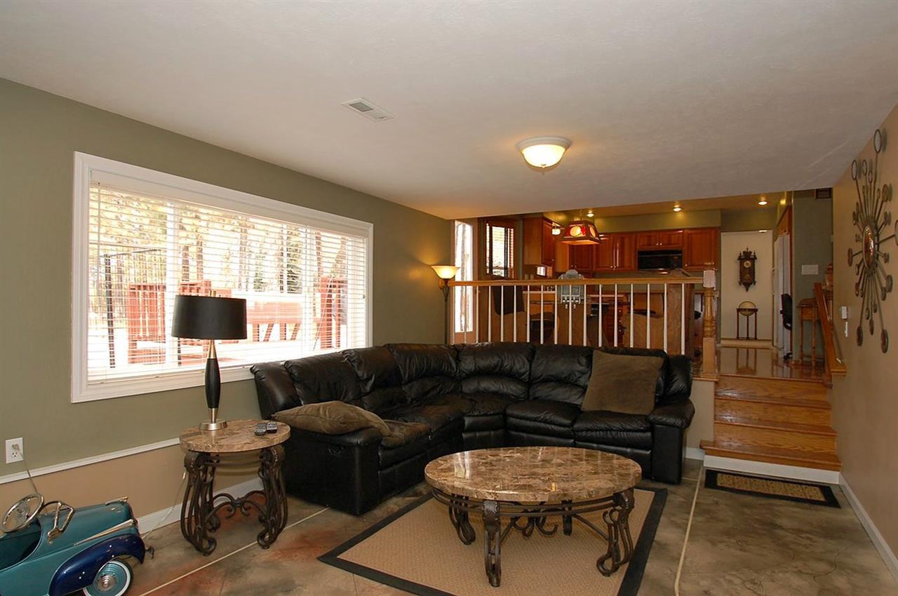 4519 East Silver Pine Road Colbert, WA 99005 - Photo 11 of 20 Gallery Image 11