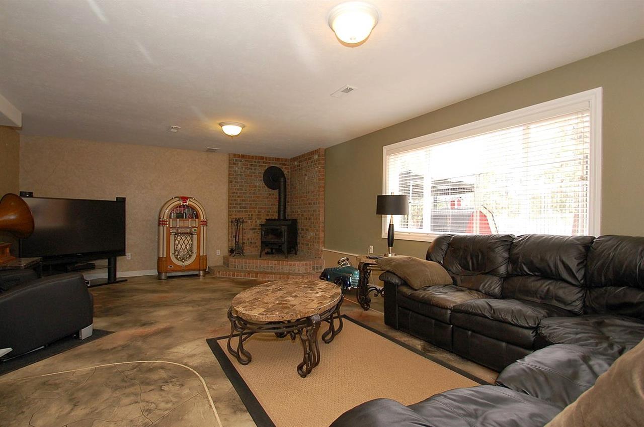 4519 East Silver Pine Road Colbert, WA 99005 - Photo 10 of 20 Gallery Image 10