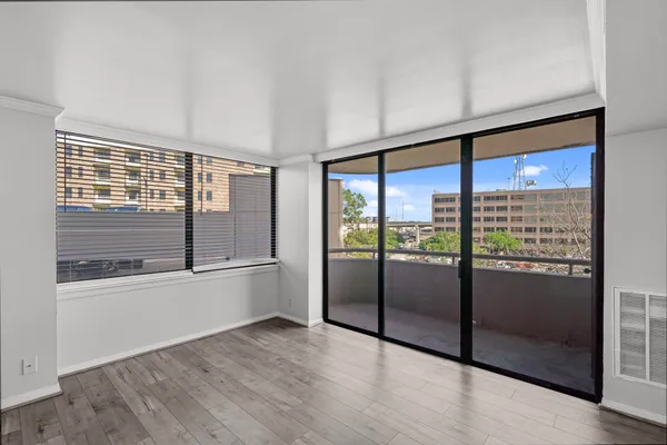 $2,300 | 3525 Sage Road, Unit 504, Houston, TX 77056