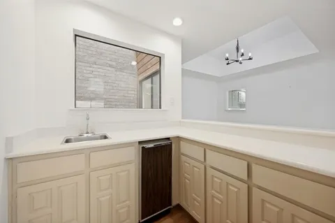 $575,000 | 3316 Courtyard Place, Farmers Branch, TX 75234