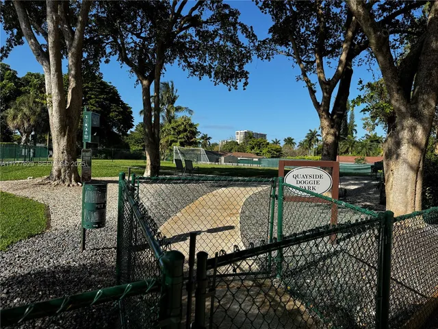 $4,100 | 2000 Towerside Terrace, Unit 805, Miami, FL 33138